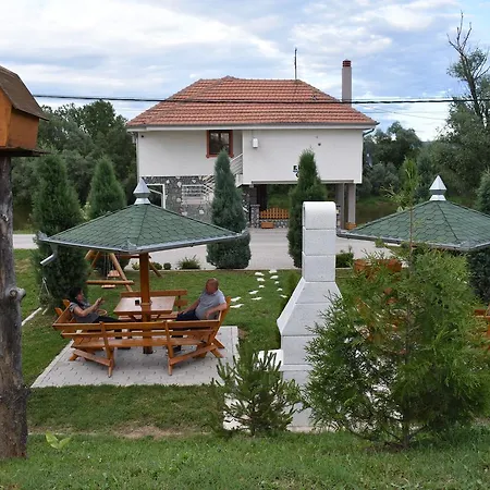 Edu Villa